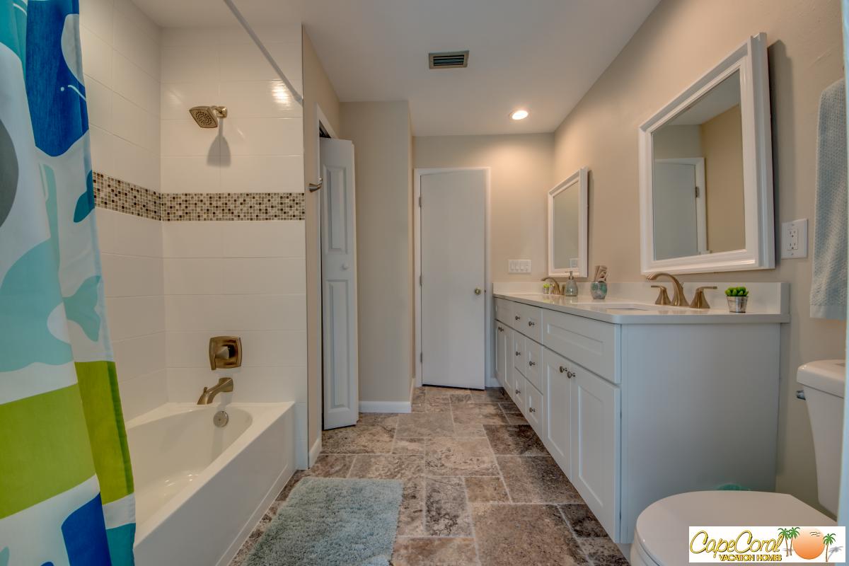 34-Guest Bathroom